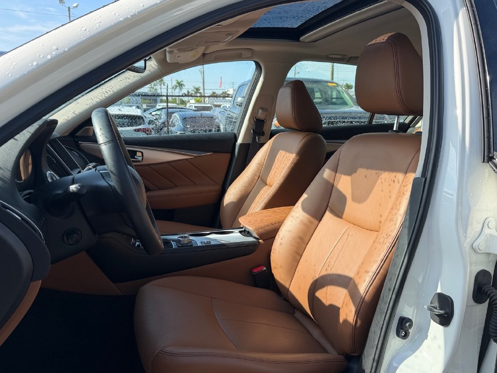 Used 2023 INFINITI Q50 Luxe w/ Cargo Package RWD image 9