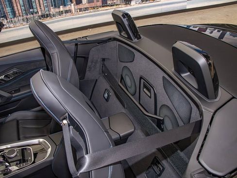 New 2026 BMW Z4 M40i w/ Shadowloine Package image 24