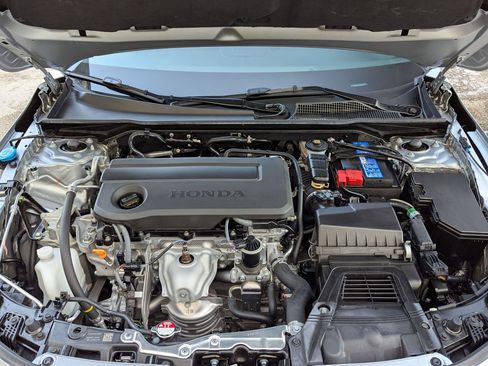 Used 2025 Honda Civic Sport image 31