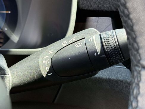 Used 2023 Volvo C40 P8 Recharge Ultimate image 27