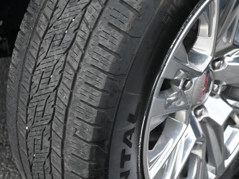 Used 2025 GMC Yukon Denali image 14