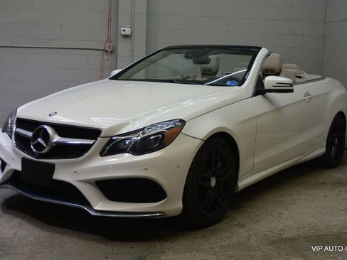 Used 2014 Mercedes-Benz E 550 Cabriolet image 2