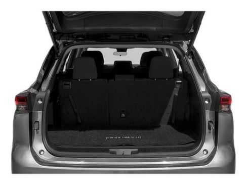 Used 2021 Toyota Highlander Limited FWD image 11