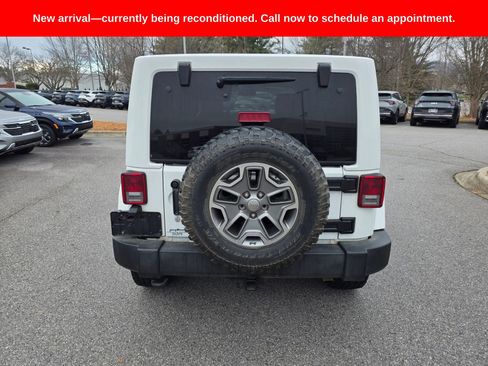 Used 2016 Jeep Wrangler Unlimited Rubicon w/ Connectivity Group image 4