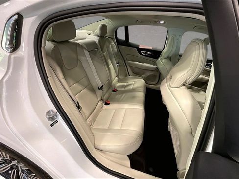 Used 2022 Volvo S60 B5 Inscription AWD/4WD image 26