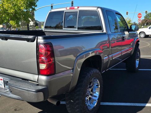 Used 2006 Chevrolet Silverado 1500 LT w/ Light Duty Power Package image 5