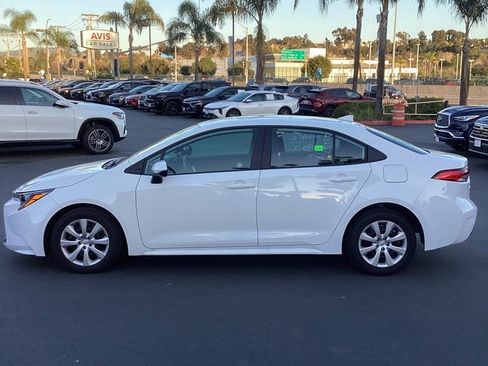 Used 2025 Toyota Corolla LE image 8