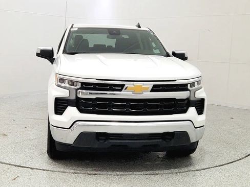 Used 2022 Chevrolet Silverado 1500 LT image 2
