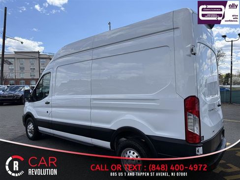Used 2023 Ford Transit 250 148 High Roof AWD image 4