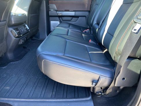 Used 2021 Ford F150 Lariat w/ Equipment Group 502A High image 19