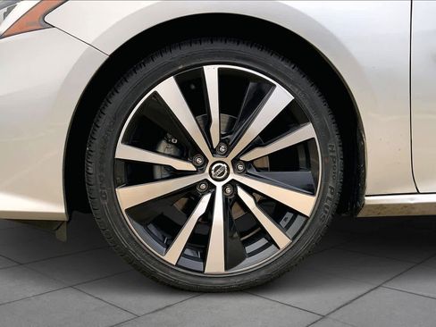 Used 2019 Nissan Altima 2.5 SR image 10