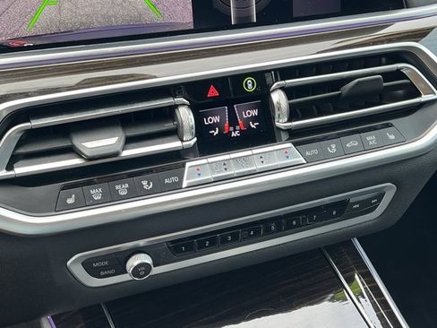 Used 2020 BMW X5 xDrive40i w/ Premium Package image 18