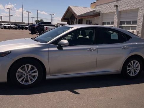 Used 2026 Toyota Camry LE FWD image 6