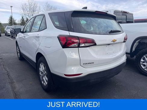 Used 2023 Chevrolet Equinox LS AWD/4WD image 8