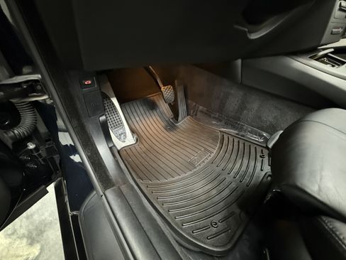 Used 2012 BMW M3 Convertible RWD image 10