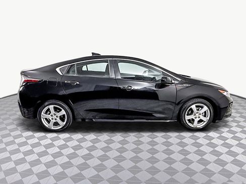 Used 2018 Chevrolet Volt LT image 11