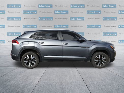 Used 2023 Volkswagen Atlas Cross Sport SE image 4