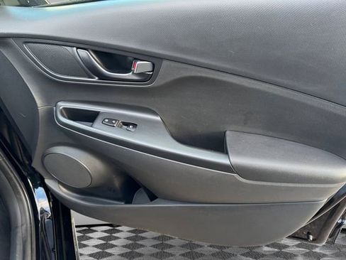 Used 2022 Hyundai Kona N Line image 12