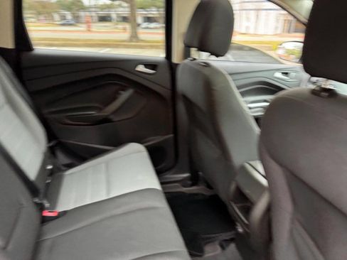 Used 2016 Ford Escape SE image 19