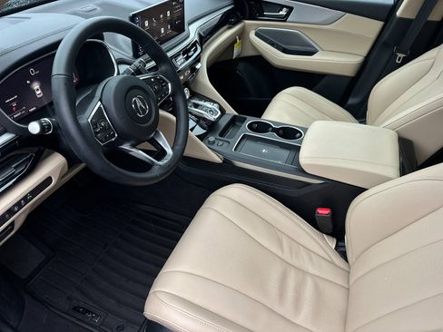 Used 2025 Acura MDX w/ Technology Package image 9