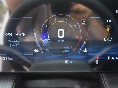 New 2026 Chevrolet Equinox LT w/ Safety and Technology Package FWD image 21