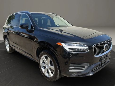 Used 2023 Volvo XC90 B5 Core AWD/4WD image 3