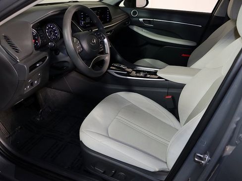 Used 2023 Hyundai Sonata SEL image 12