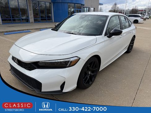 Used 2025 Honda Civic Sport image 1