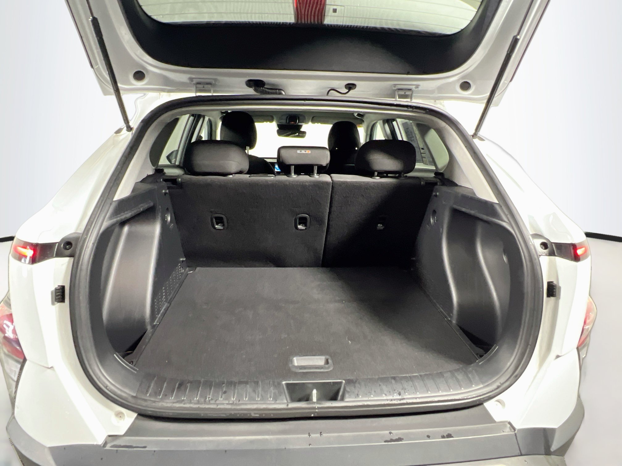 Used 2024 Hyundai Kona SEL FWD image 34