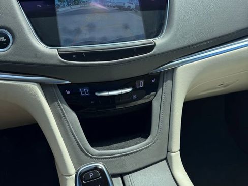 Used 2017 Cadillac XT5 Luxury w/ Driver Awareness Package FWD image 17