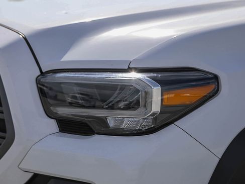 Certified 2023 Toyota Tacoma TRD Off-Road w/ TRD Premium Off Road Package image 9