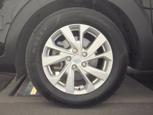 Used 2019 Hyundai Tucson SE image 6