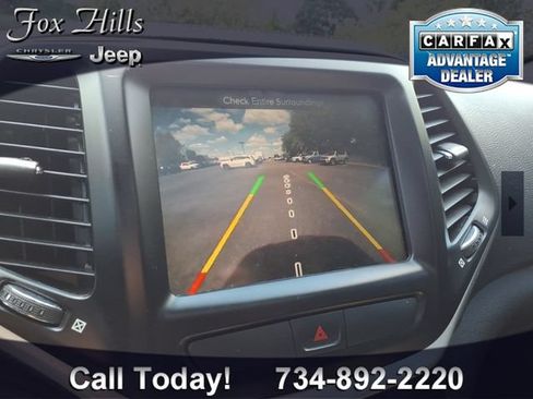 Used 2016 Jeep Cherokee Trailhawk w/ Comfort/Convenience Group AWD/4WD image 21