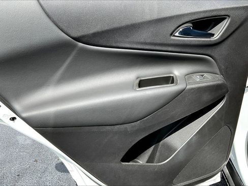 Certified 2024 Chevrolet Equinox LT image 11