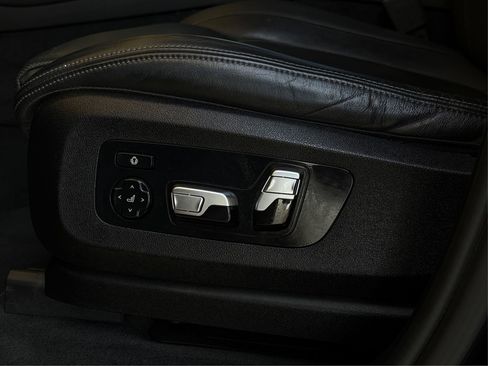 Used 2021 BMW X7 xDrive40i image 31