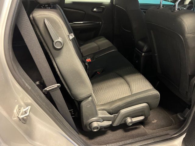 Used 2012 Dodge Journey SXT w/ Flexible Seating Group FWD image 12
