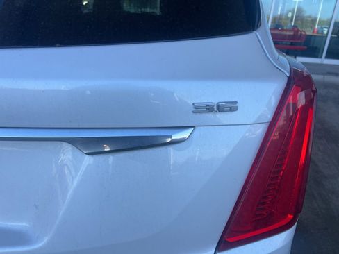 Used 2017 Cadillac XT5 Luxury w/ Driver Awareness Package image 31