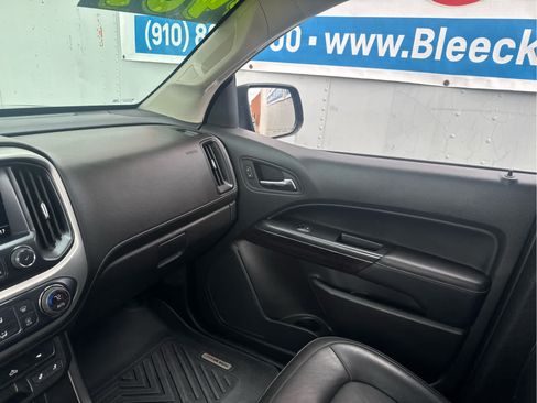 Used 2022 GMC Canyon Elevation w/ Elevation Premium Package AWD/4WD image 30