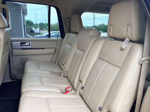 Used 2017 Ford Expedition EL Limited RWD image 12