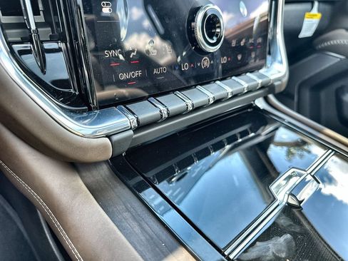 New 2026 GMC Yukon Denali Ultimate AWD/4WD image 27