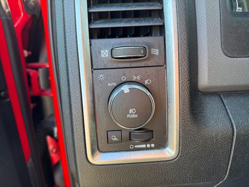 Used 2016 RAM 1500 Big Horn image 24