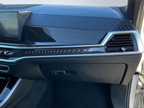 Used 2024 BMW X5 xDrive40i image 18