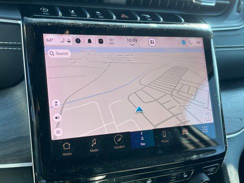 Used 2023 Jeep Grand Cherokee Limited w/ Black Appearance Package image 10