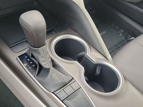 Used 2023 Toyota Camry LE image 32