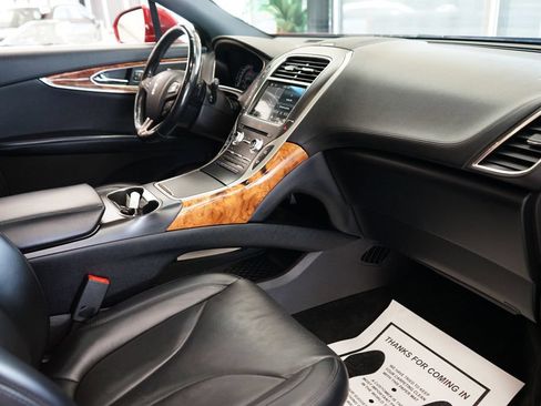 Used 2018 Lincoln MKX Reserve w/ Lincoln MKX Climate Package FWD image 45