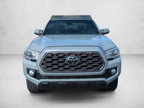 Used 2021 Toyota Tacoma TRD Off-Road w/ Technology Package image 2