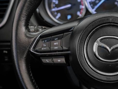 Used 2018 MAZDA CX-9 Touring w/ Touring Premium Package image 16