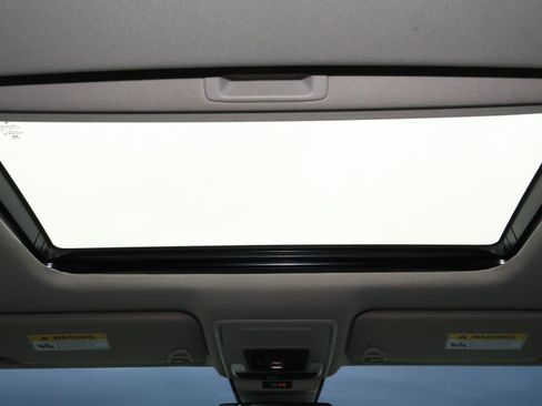 Used 2023 Honda Accord EX-L image 12