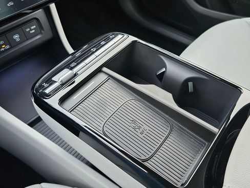 New 2026 Hyundai Tucson Limited image 24