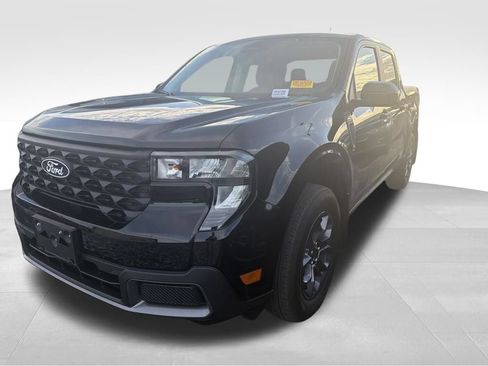 Used 2025 Ford Maverick XLT w/ Equipment Group 301A AWD/4WD image 10